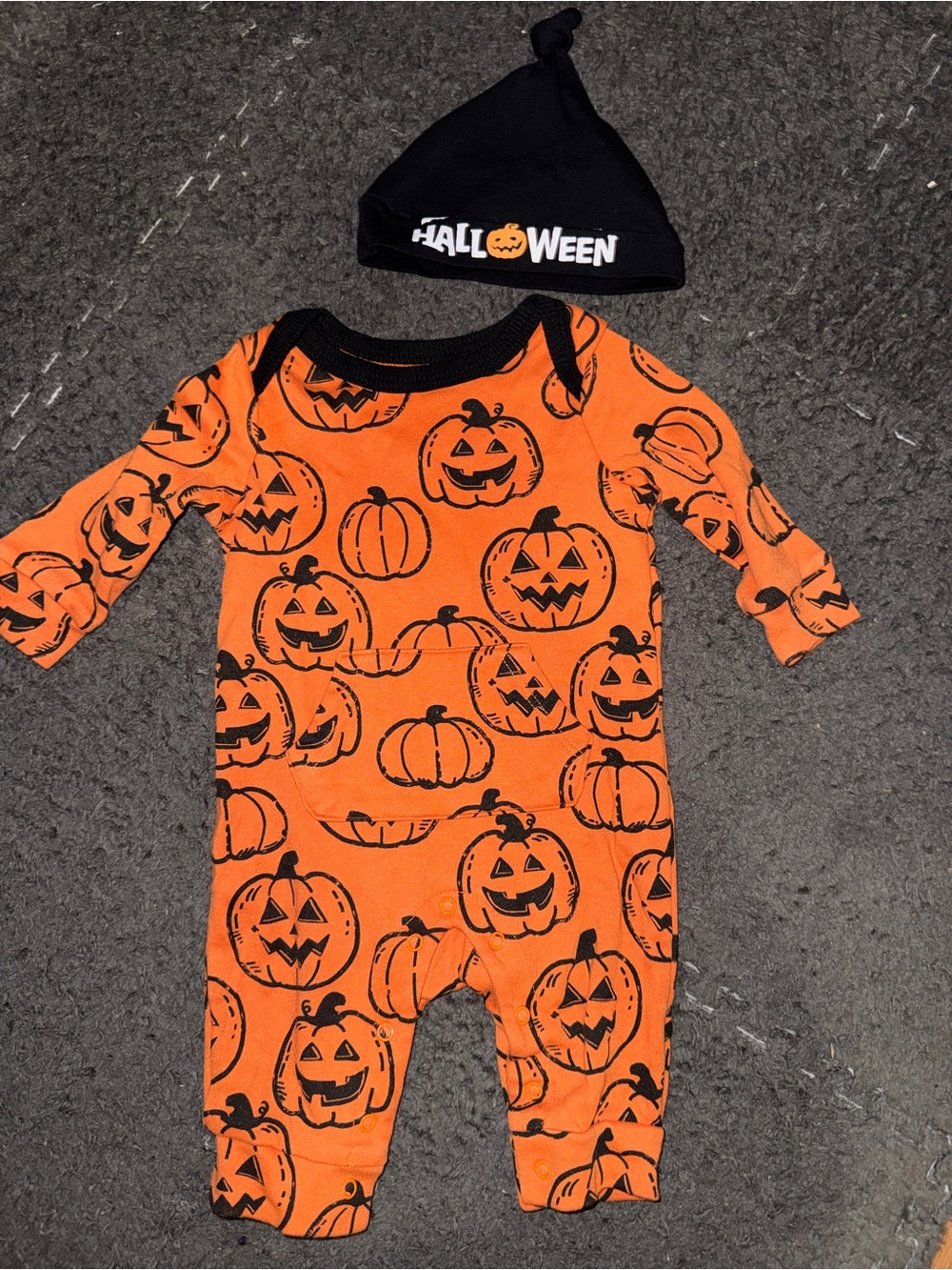 Baby Halloween pumpkin onesie and hat set